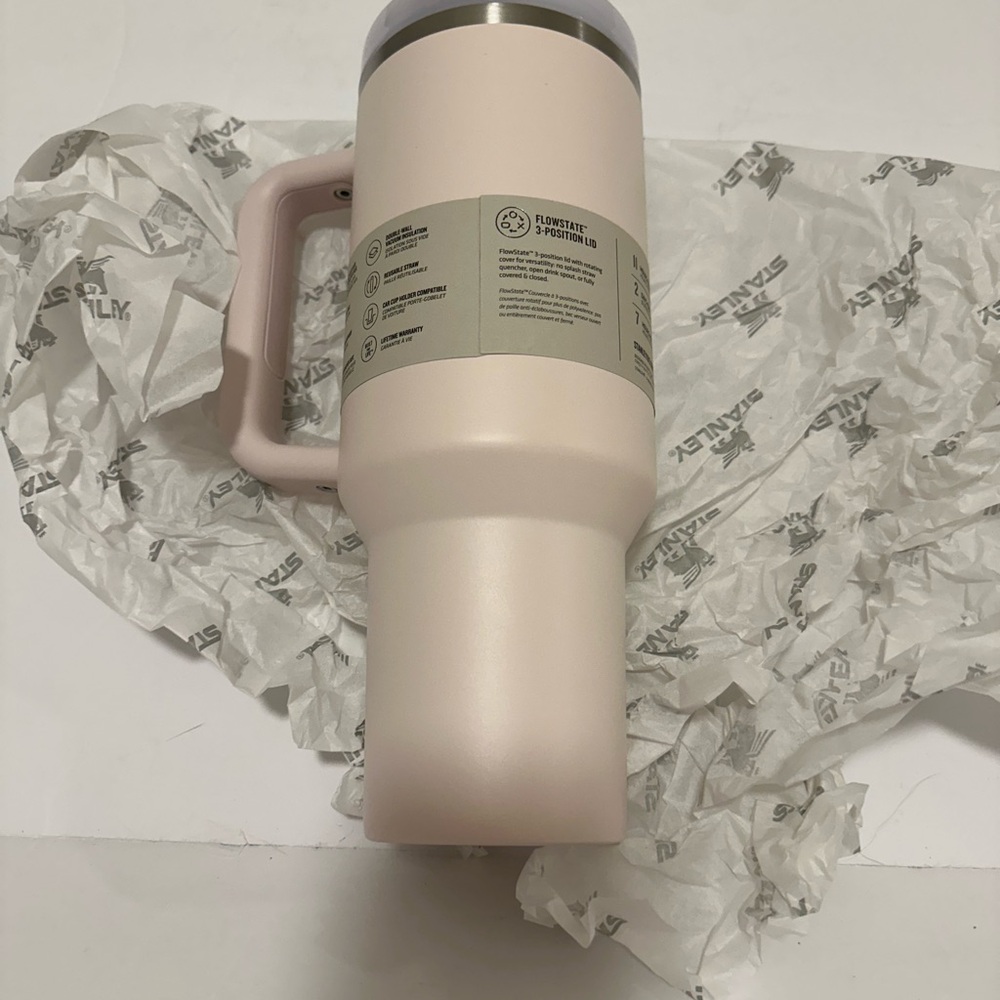 Stanley THE QUENCHER H2.0 FLOWSTATE™ TUMBLER 40oz Rose Quartz - Picture 4 of 9
